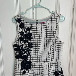 Betsey Johnson Ottoman Sheath Dress Checker Plaid with Embroidered Flower
